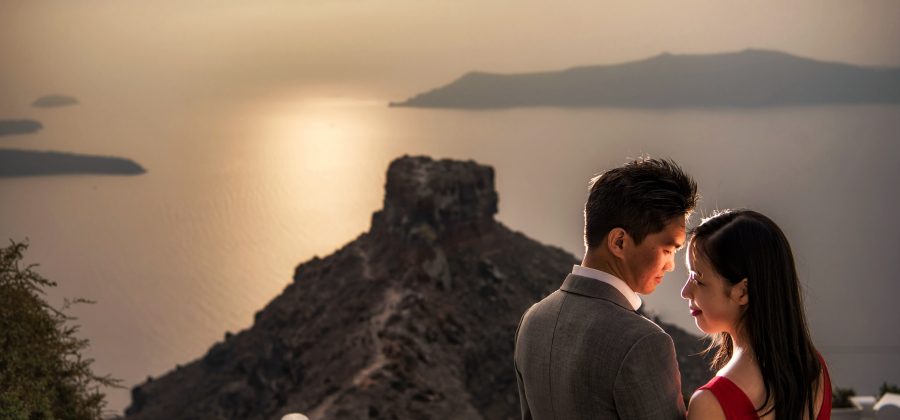 E-Session in Santorini with Grace and Charles